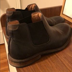Florsheim black leather Chelsea boot size 7.5 M